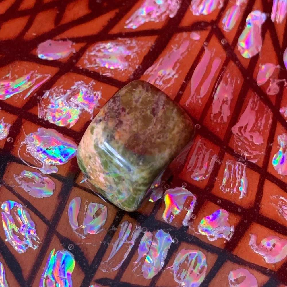 BOGO1/2 Tumbled Unakite Stone Crystals - Picture 9 of 11